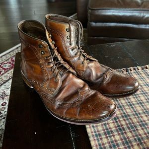 Johnston & Murphy Tan Italian Calfskin Conrad Brogue Wingtip Derby Boots / 10.5
